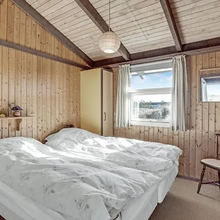 Beautiful In With Wifi And 3 Bedrooms Bindslev